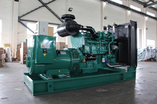 安康320kw康明斯柴油发电车出租_COPY_COPY